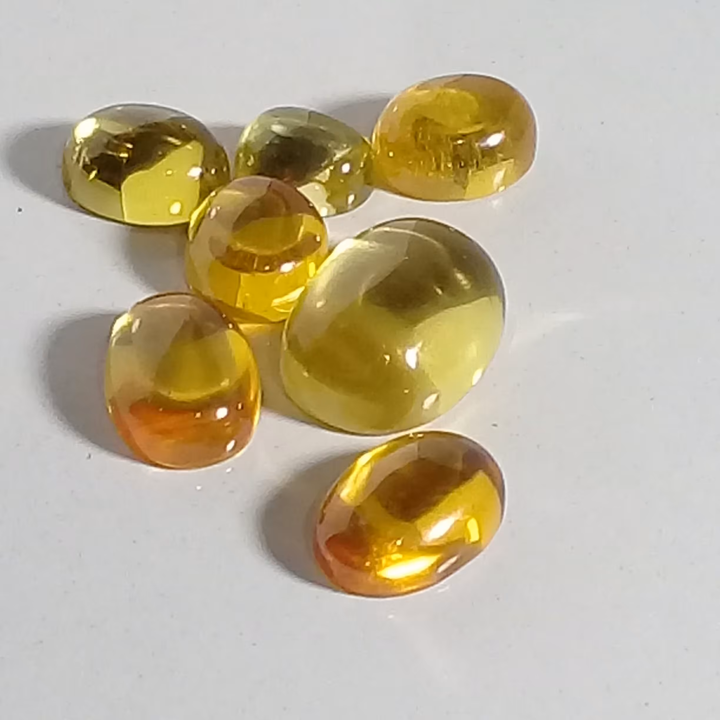 نگین سنگین گارنت زرد سبز  طبیعی 101.25 قیراط 