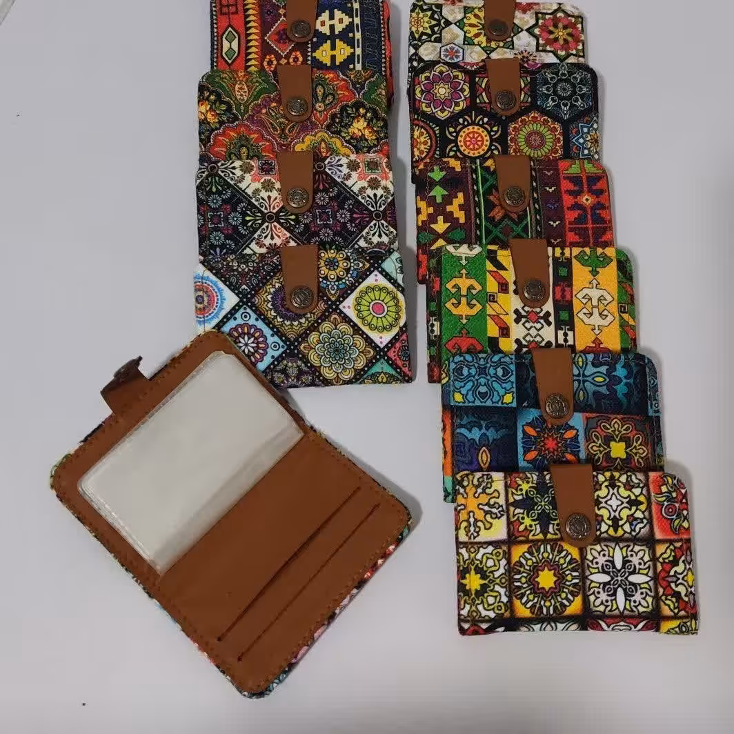 جاکارتی دکمه ای  کرپ لمینت شده