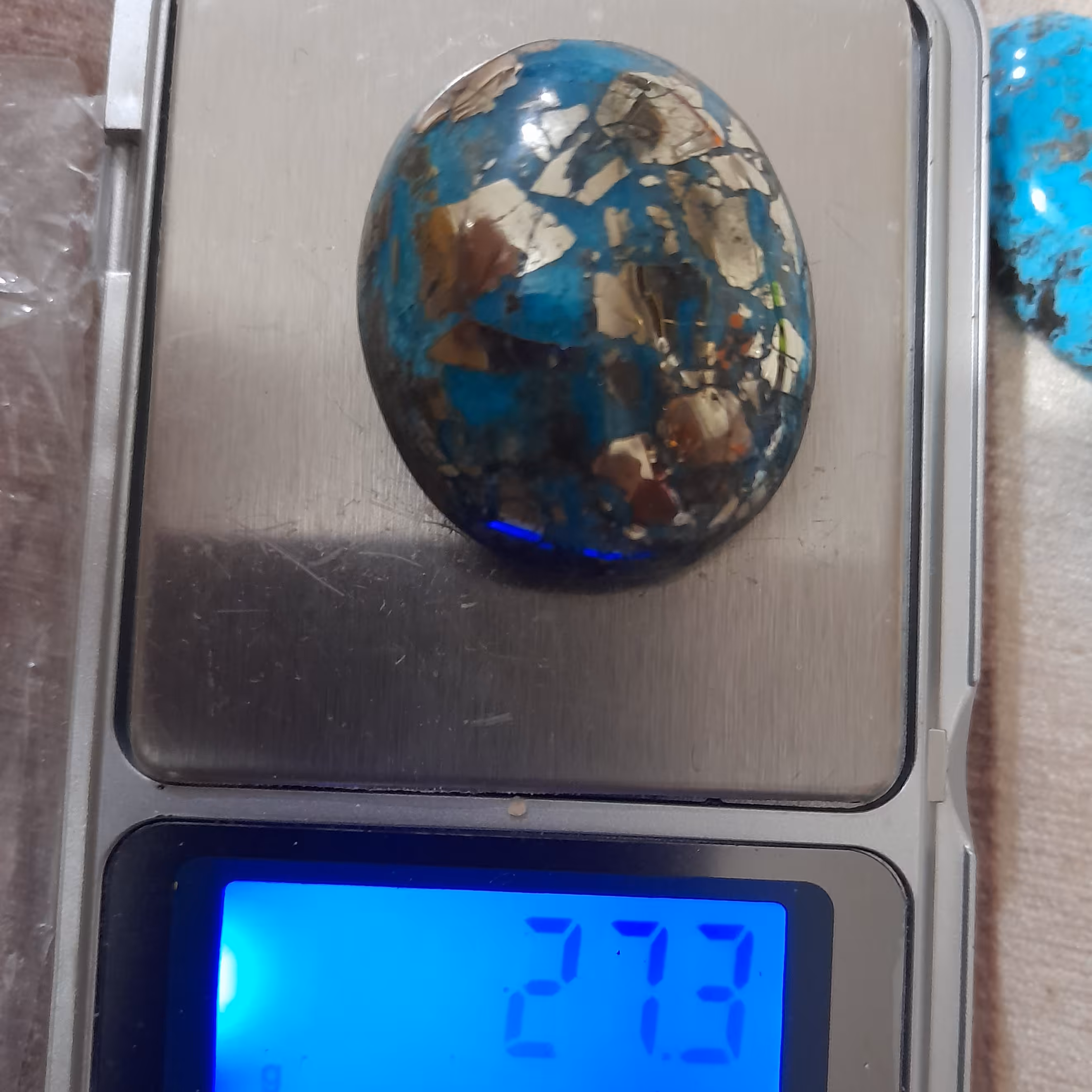 فیروزه  تک پیریت طلاسفید  درشت هیکل