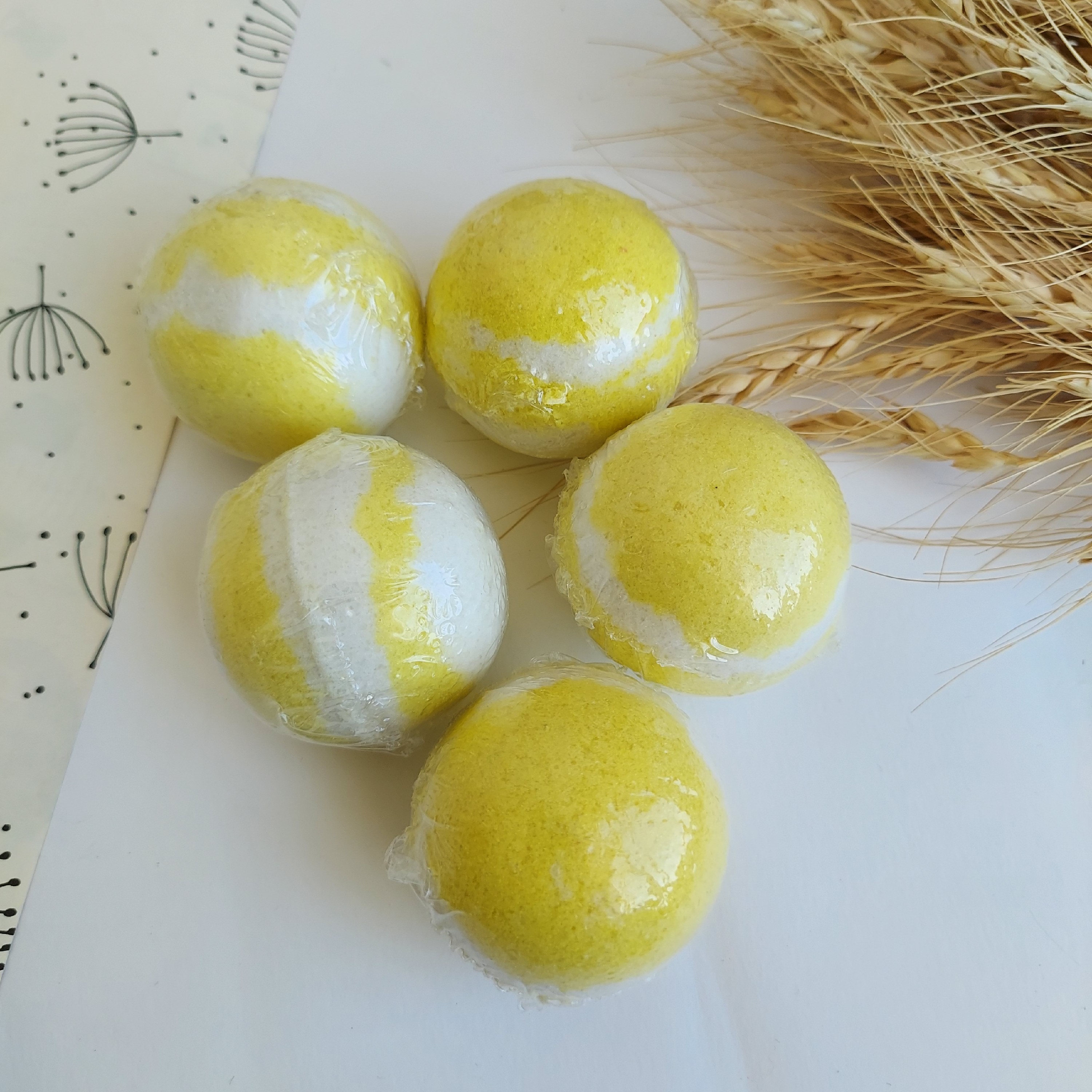 کوکتل پدیکور لیمویی طرح گردباد 110 گرمی