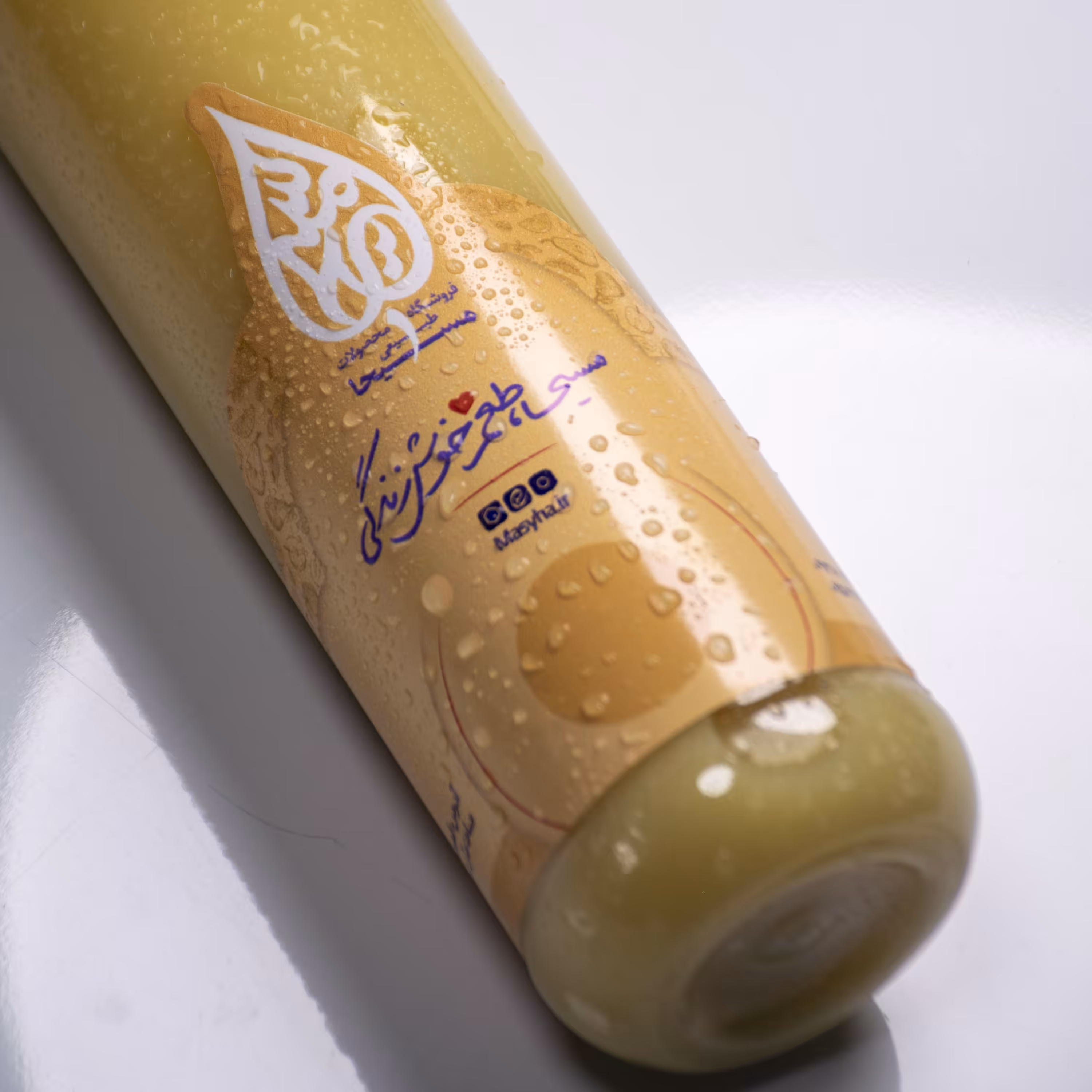 آبلیمو جهرمی خوش طعم و عطر تازه امساله یک کیلویی مسیحا