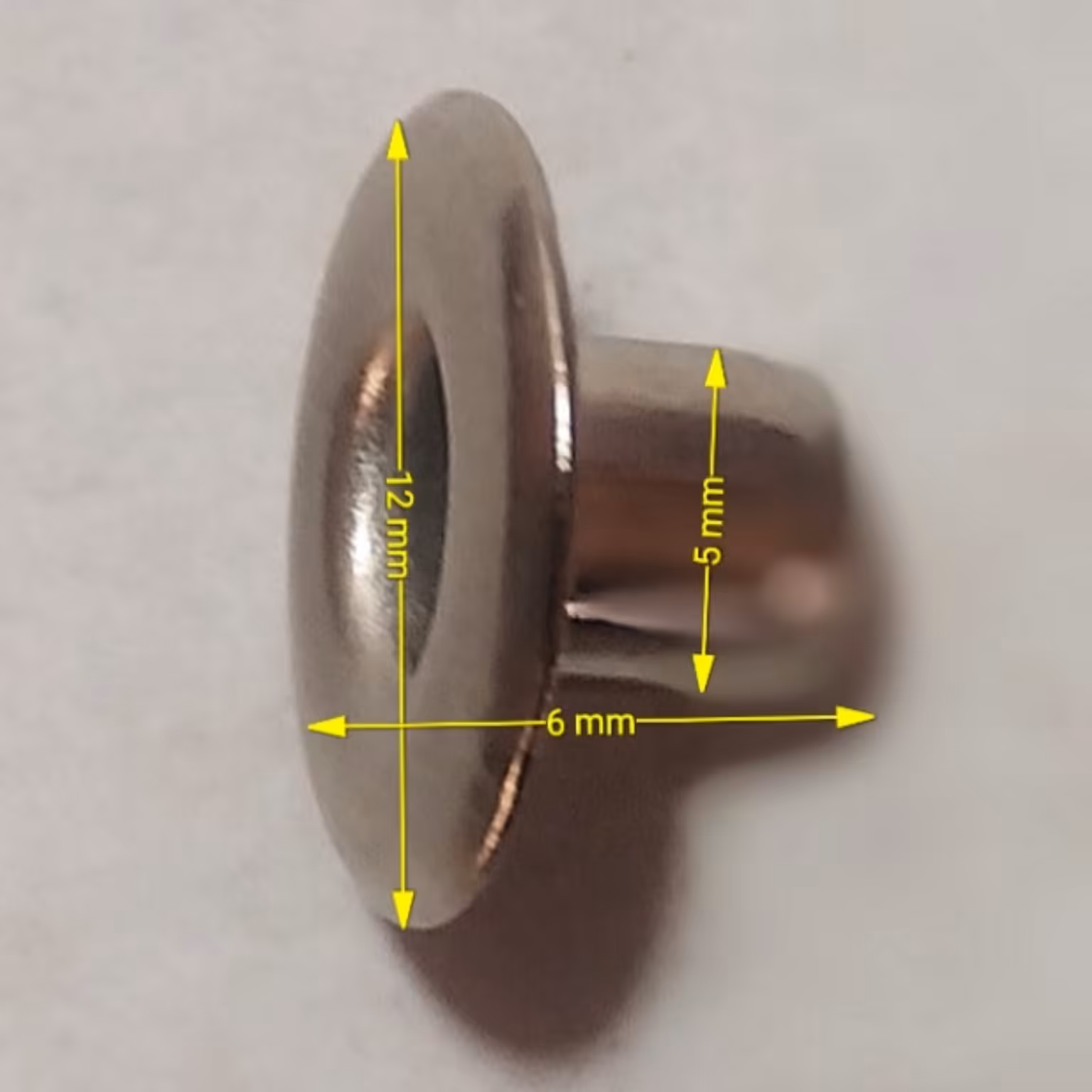 حلقه پانچ  با واشر رنگ نقره ای بسته 100 عددی 