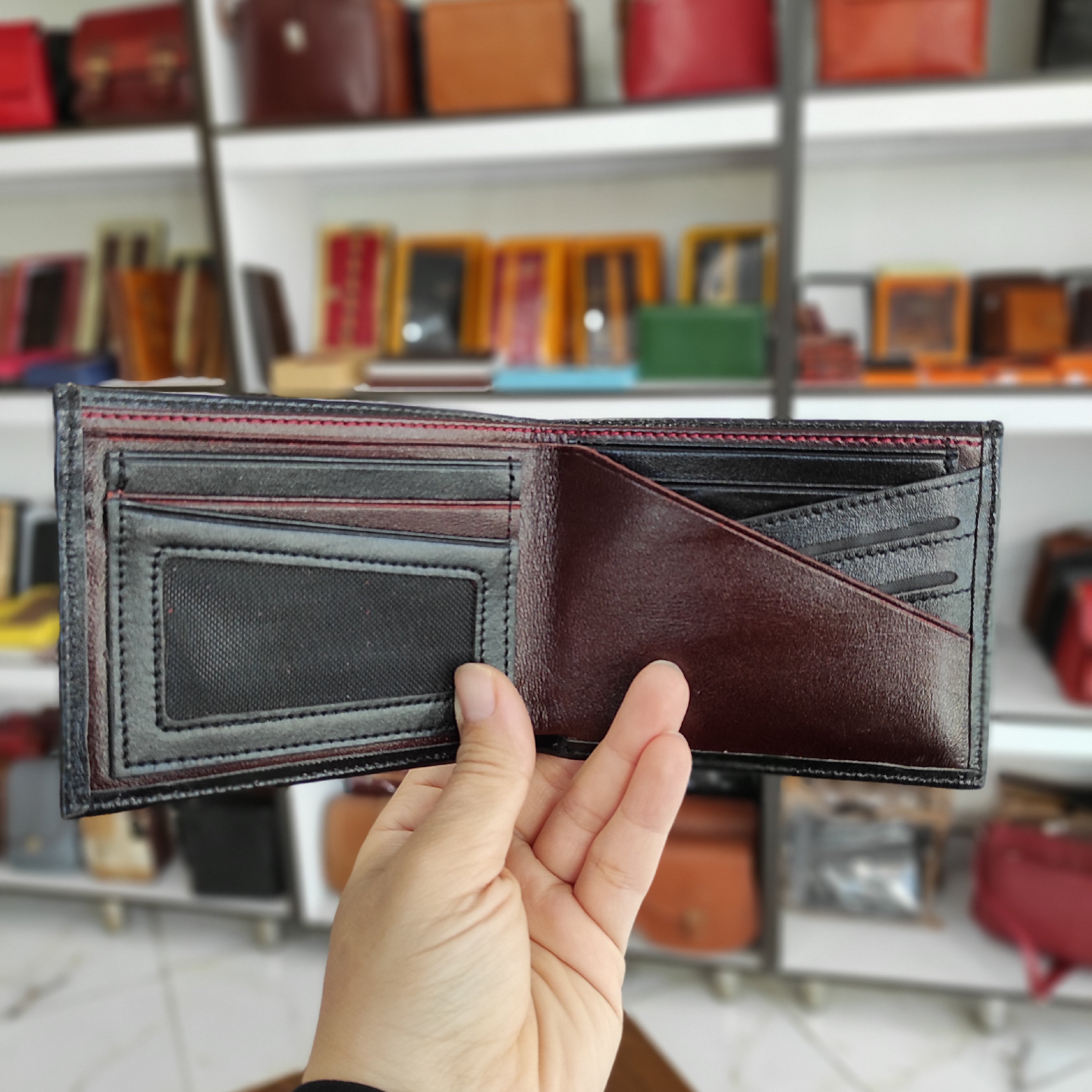 کیف پول تاشو و جیبی مردانه چرم طبیعی گاوی