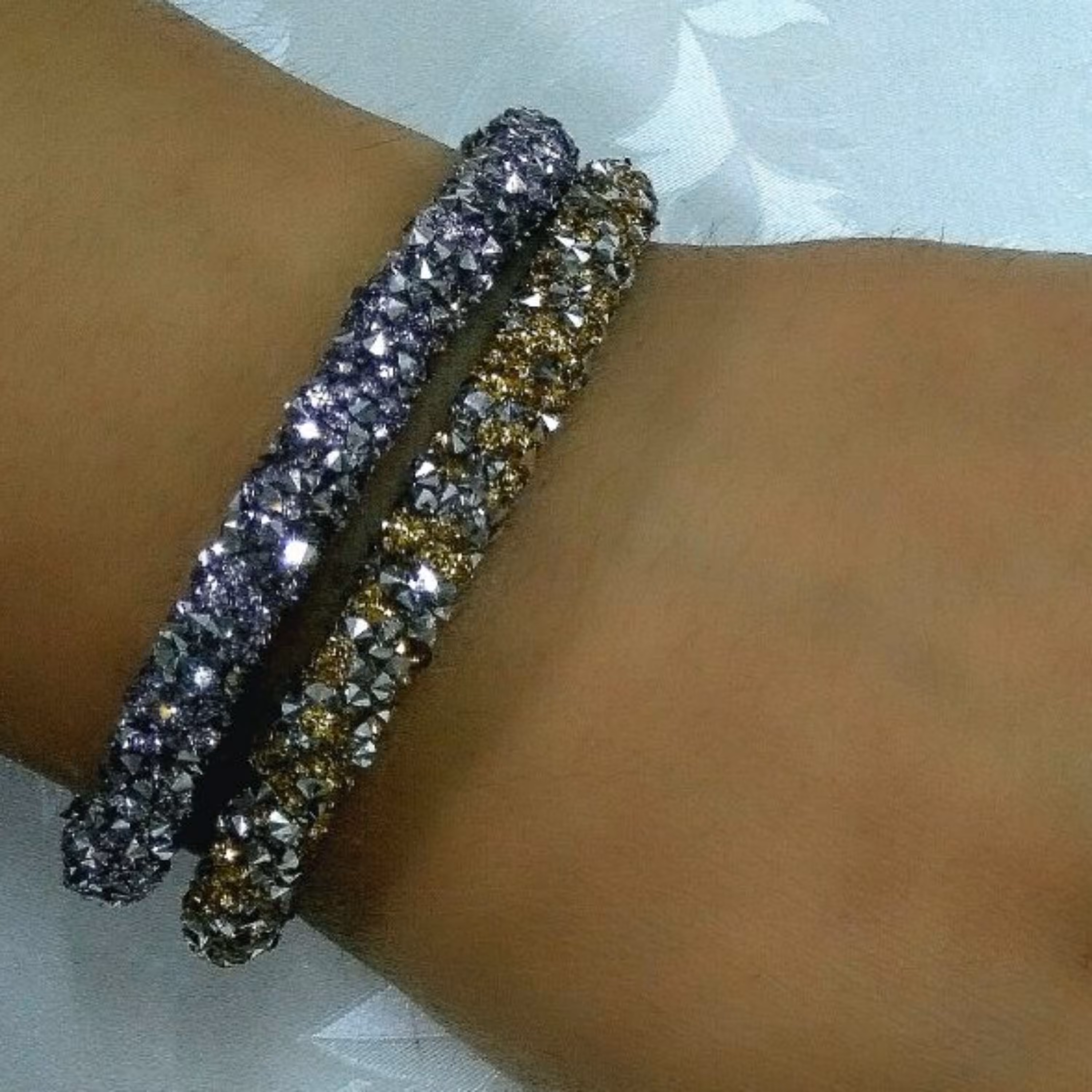 دستبند تمام نگین