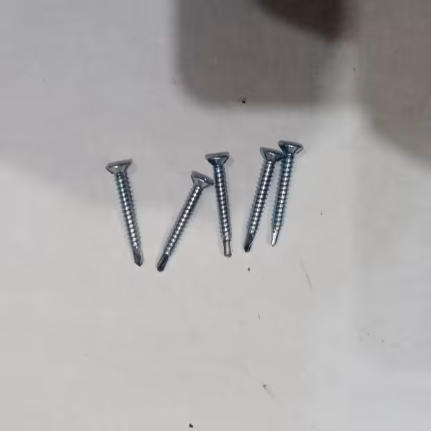 پیچ نوک مته ( سرمته )سر تخت چهارسو ( 11/4×7 ) طول سه سانت و قطر 3/9 میل ( بسته 5 عددی )