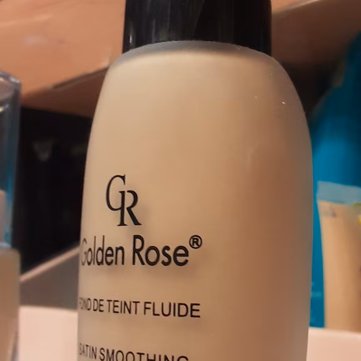 کرم پودر حرفه ای طرح گلدن