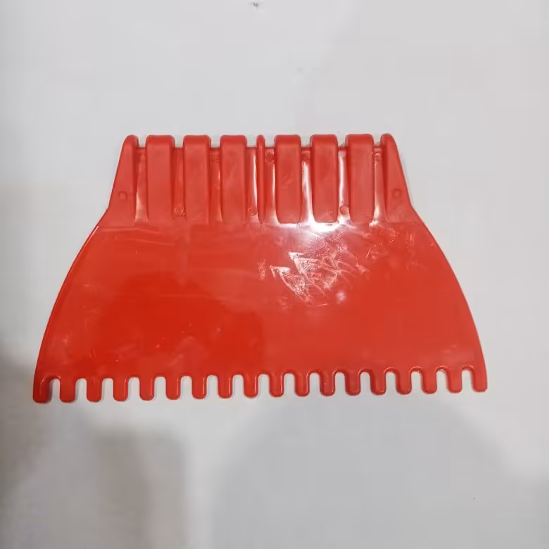 لیسه شانه ای پلاستیکی