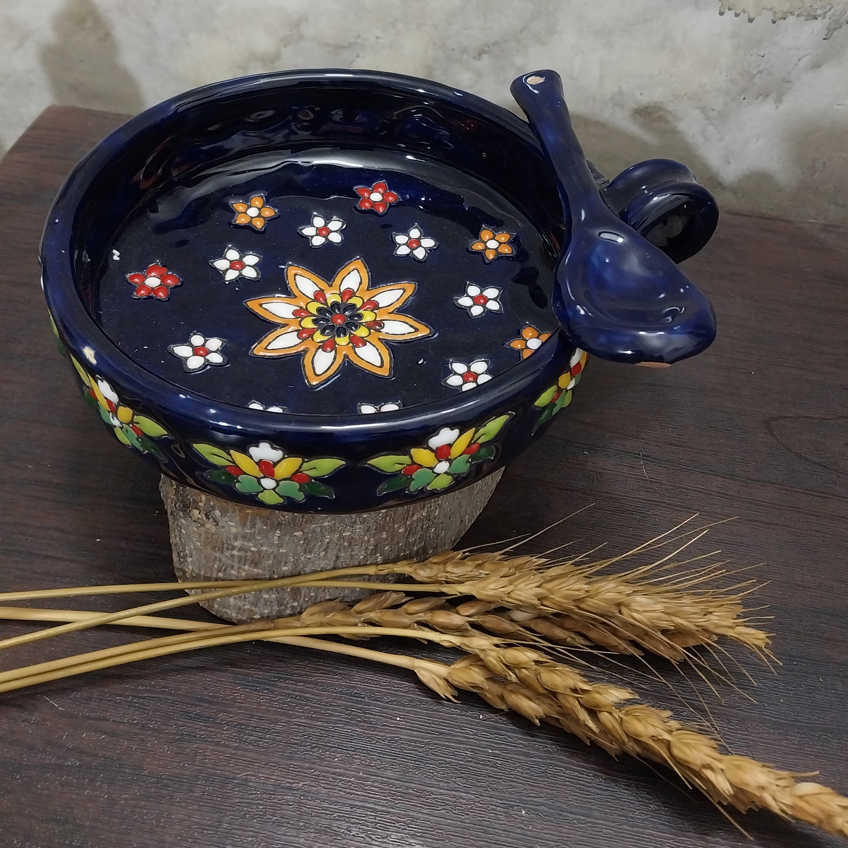 ظرف سوپ خوری