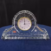 ساعت کریستال رومیزی بزرگ طرح انگشتی 