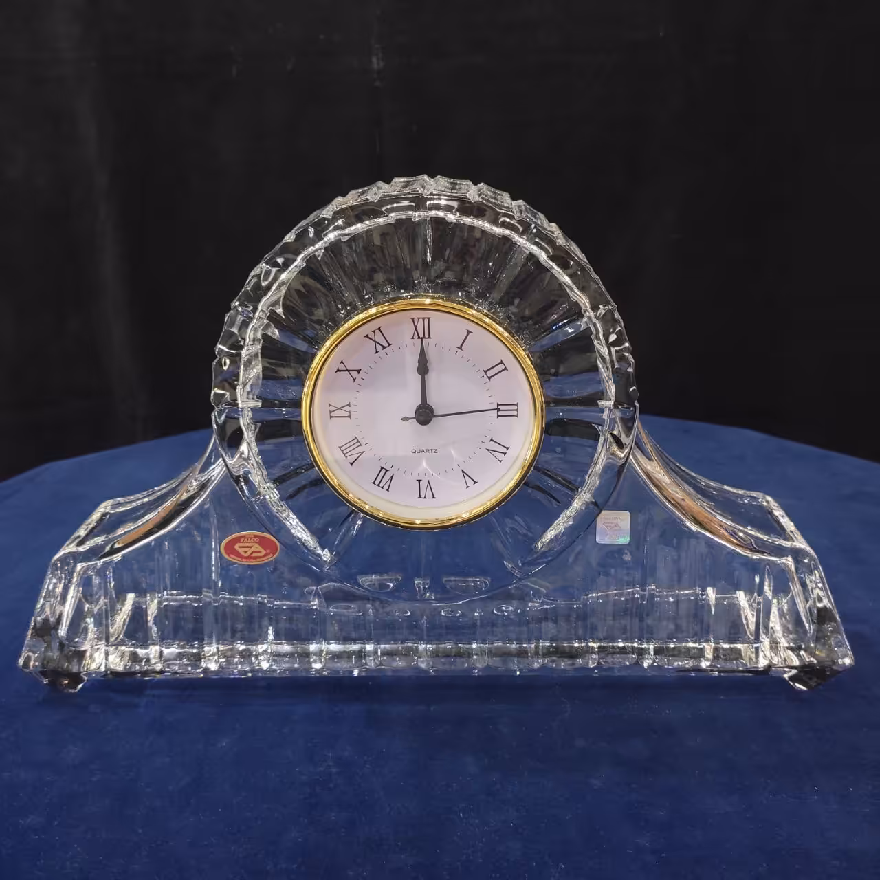 ساعت کریستال رومیزی بزرگ طرح انگشتی 