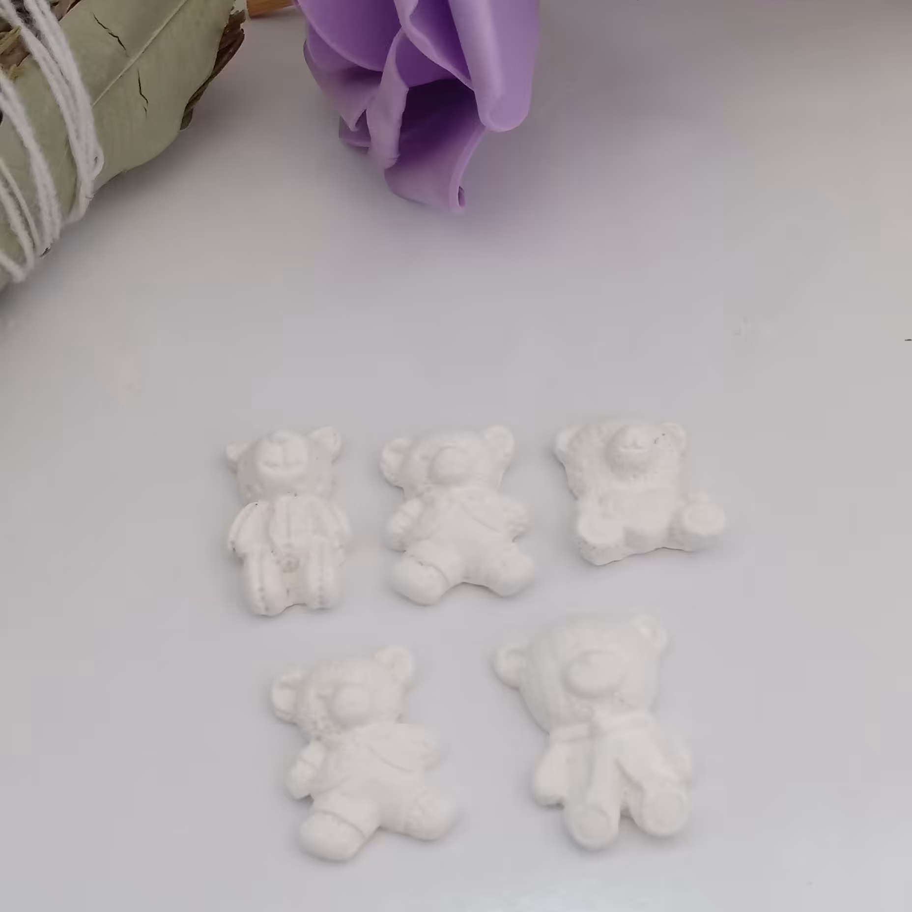 بیس خام خرس های کوچک 5عددی  مناسب تابلو دکوراتیو جنس از پودر سنگ هنری 