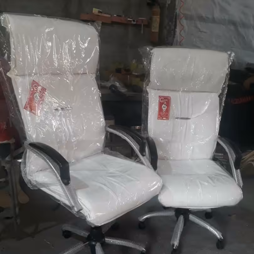 صندلی اداری 9020 مدیریت پس کرایه