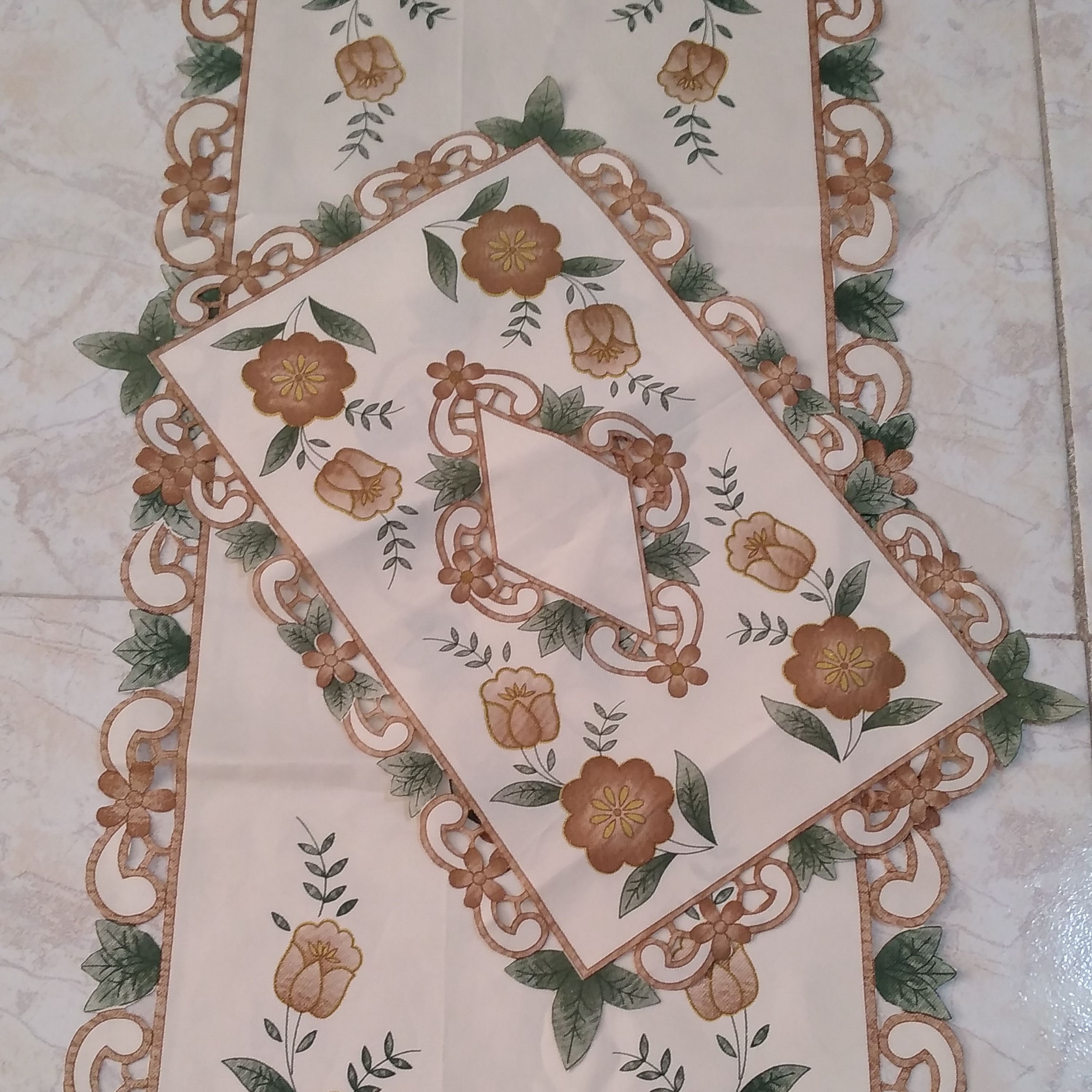 رو میزی سه تکه جنس عالی