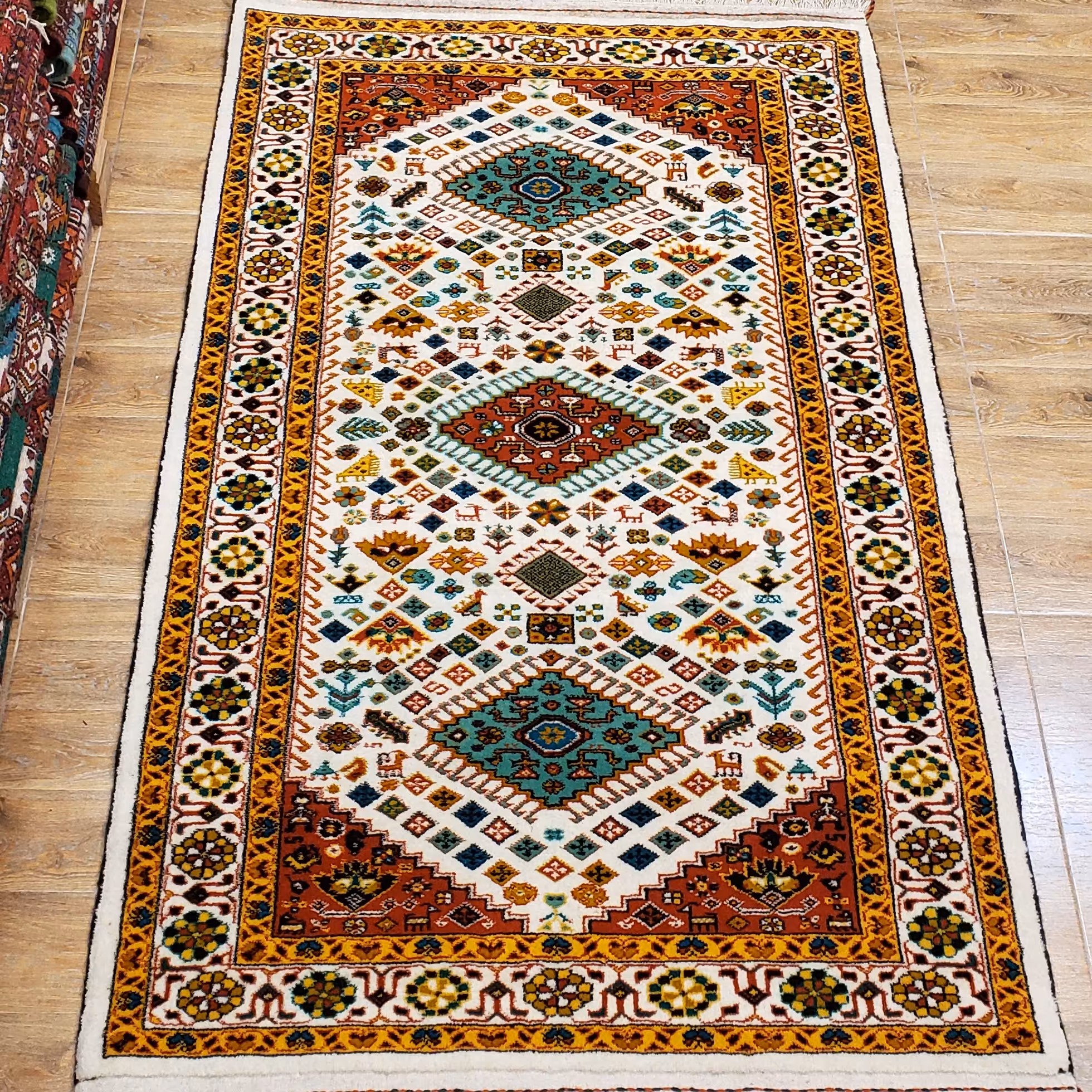 قالیچه دستباف کشکولی زرع و نیم اعلا،ارسال رایگان،فوق العاده ریزبافت 