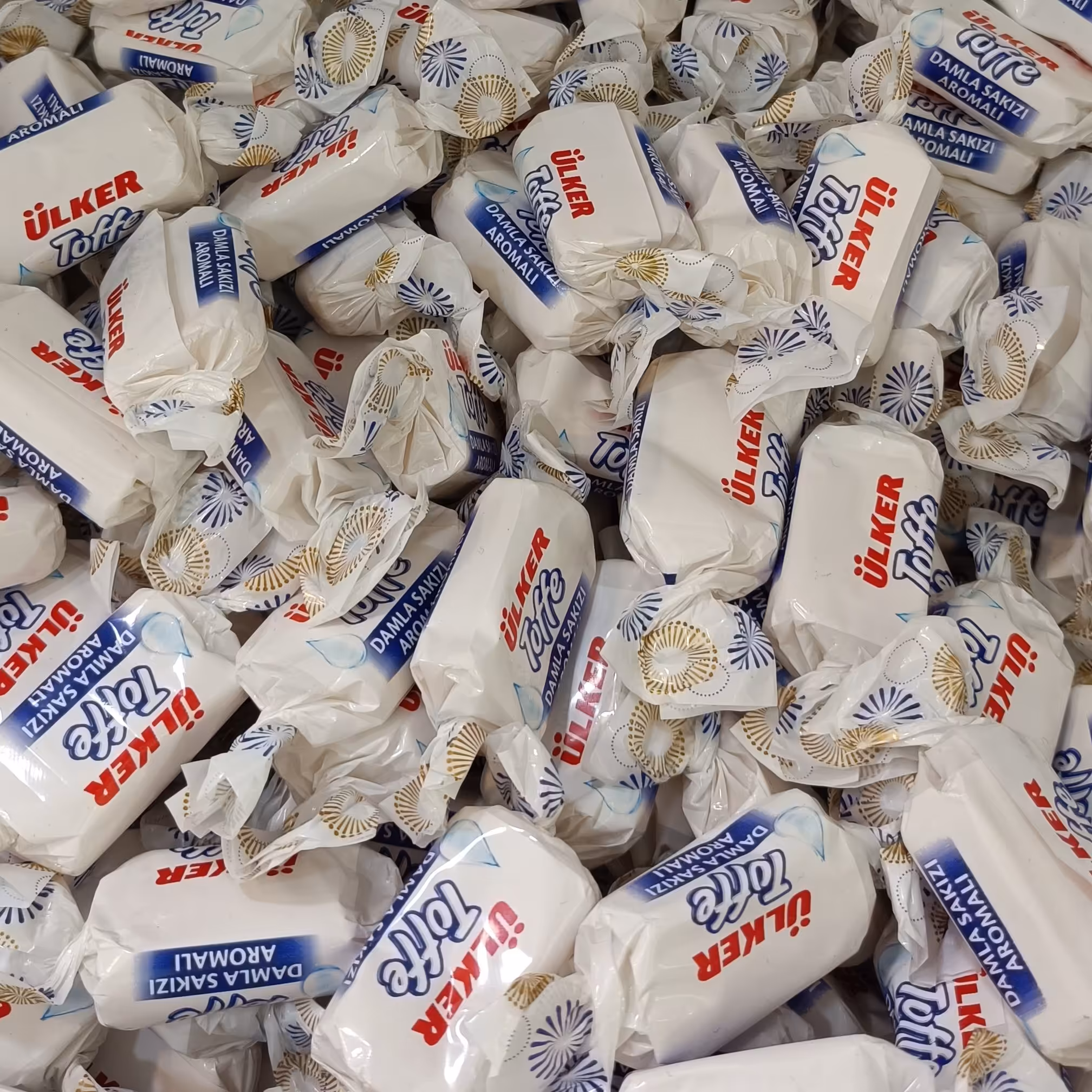 تافی سقز با کیفیت برند ülker ترکیه آجیل و خشکبار مهران