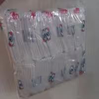 دستمال کاغذی 1 کیلویی(10بسته100گرمی) اقتصادی طراوت 100برگ دولا. ابعاد هر برگ20x18.5 سانت