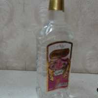 گلاب عیدانه یک لیتری 15درصد دارای  تاریخ تولید وانقضا 