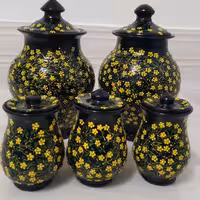 پاسماوری سفالی نقطه کوبی شده، رنگ مشکی با طرح گل گلی ،قابل سفارش در طرح و رنگ دلخواه، بزرگا دونه ای 150،کووچکا  79