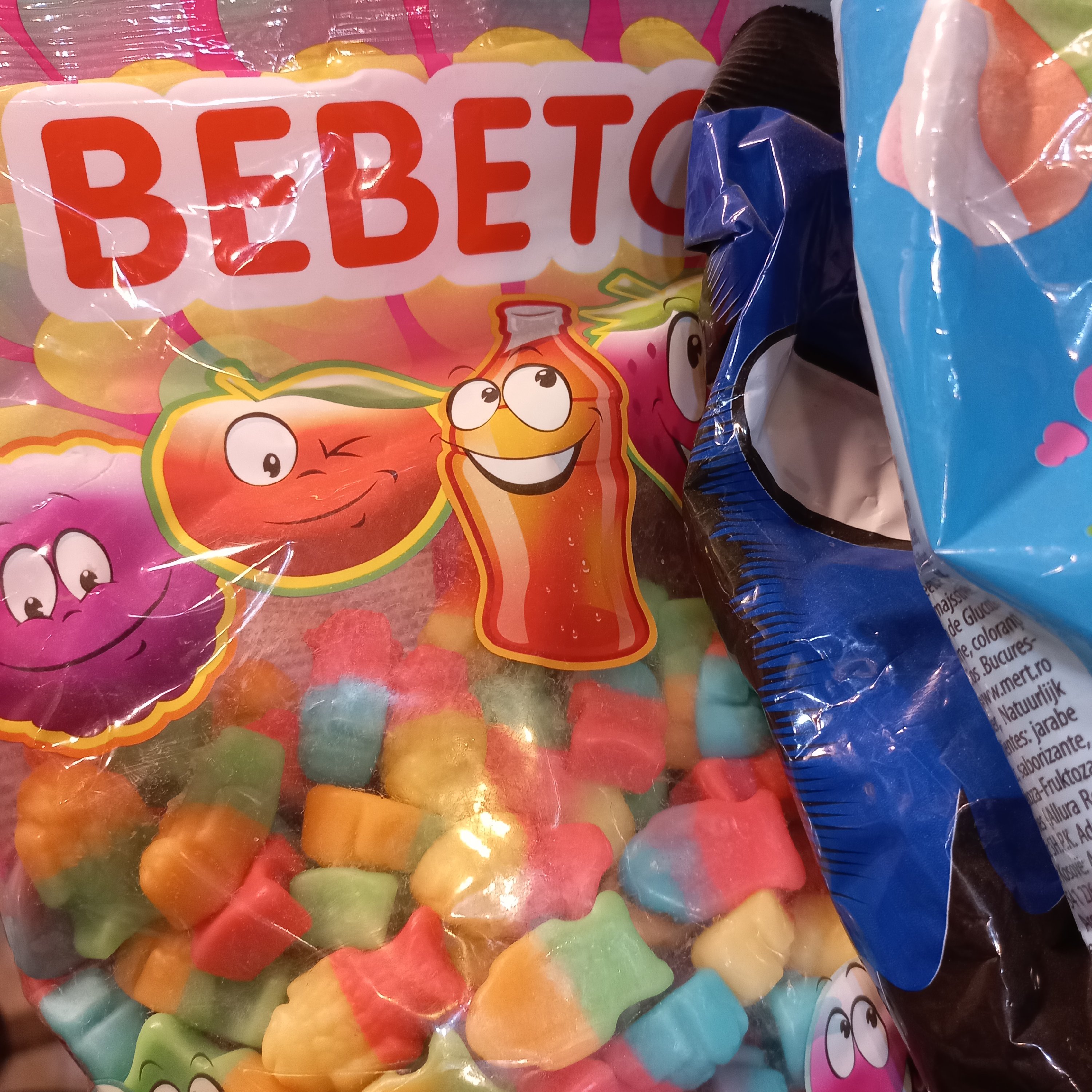 پاستیل خارجی bebeto ماهی میوه ای