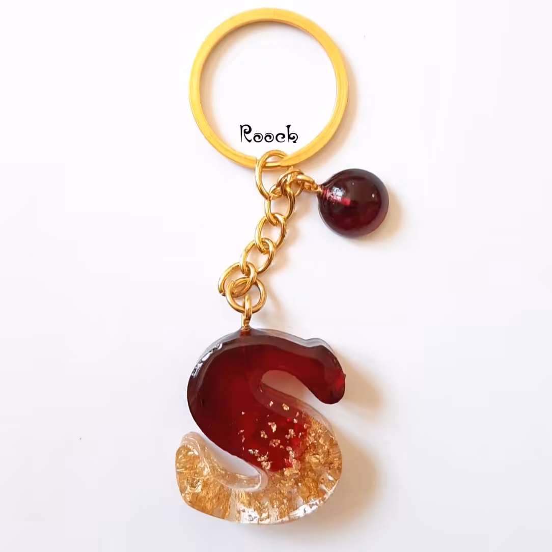 جاکلیدی حروف انگلیسی رزینی . 4 سانت. قابل سفارش با هر رنگ و طرح