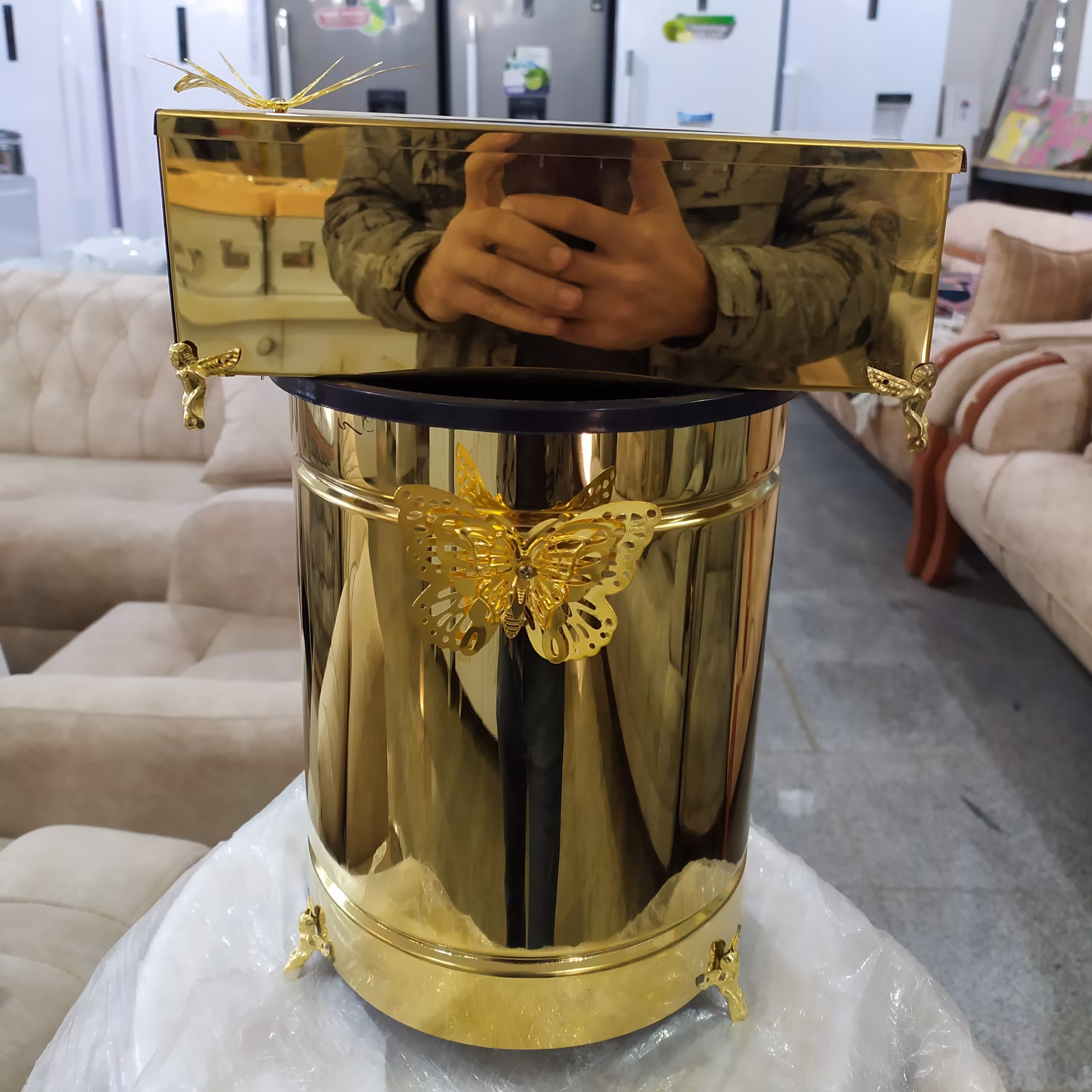 سطل و جادستمالی پروانه