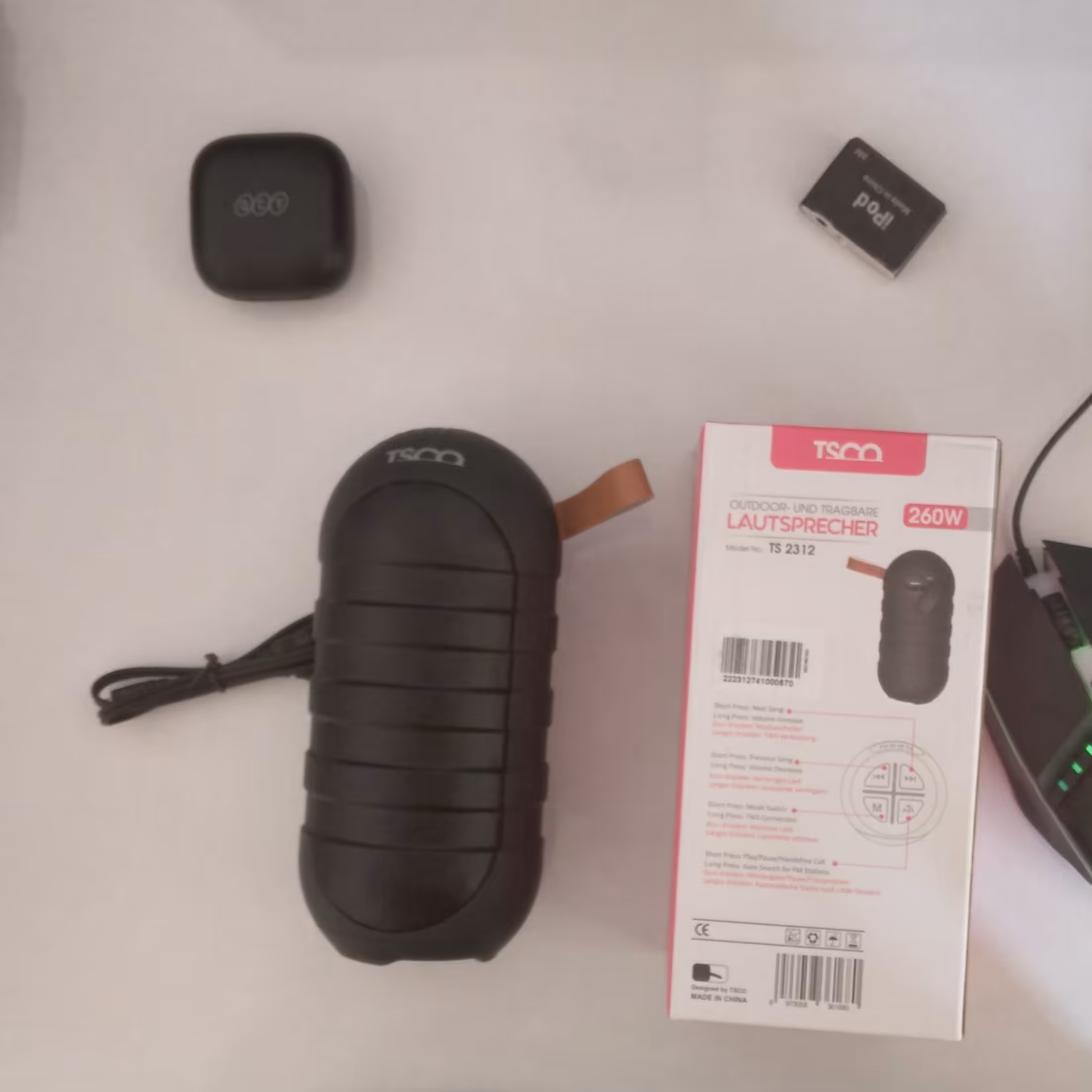 اسپیکر استریو  ، پشتیبانی از رم و یو اس بی ،صدا و بیس عالی ، طراحی زیبا و خوش ساخت