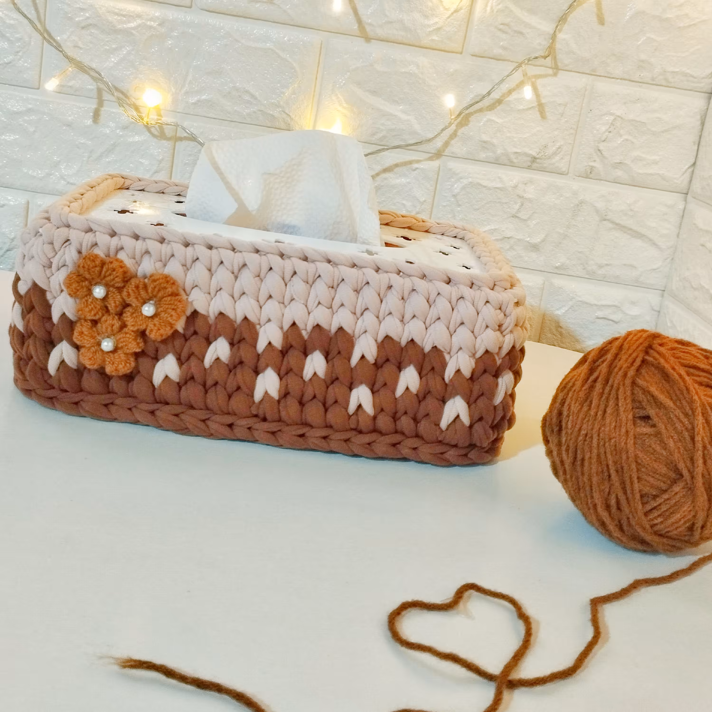 جا دستمالی تریکو، با کفی پلکسی و کاملا قابل شستشو، بافته شده با نخ تریکو و با کیفیت، قابل اجرا در طرح و رنگ دلخواه شما 