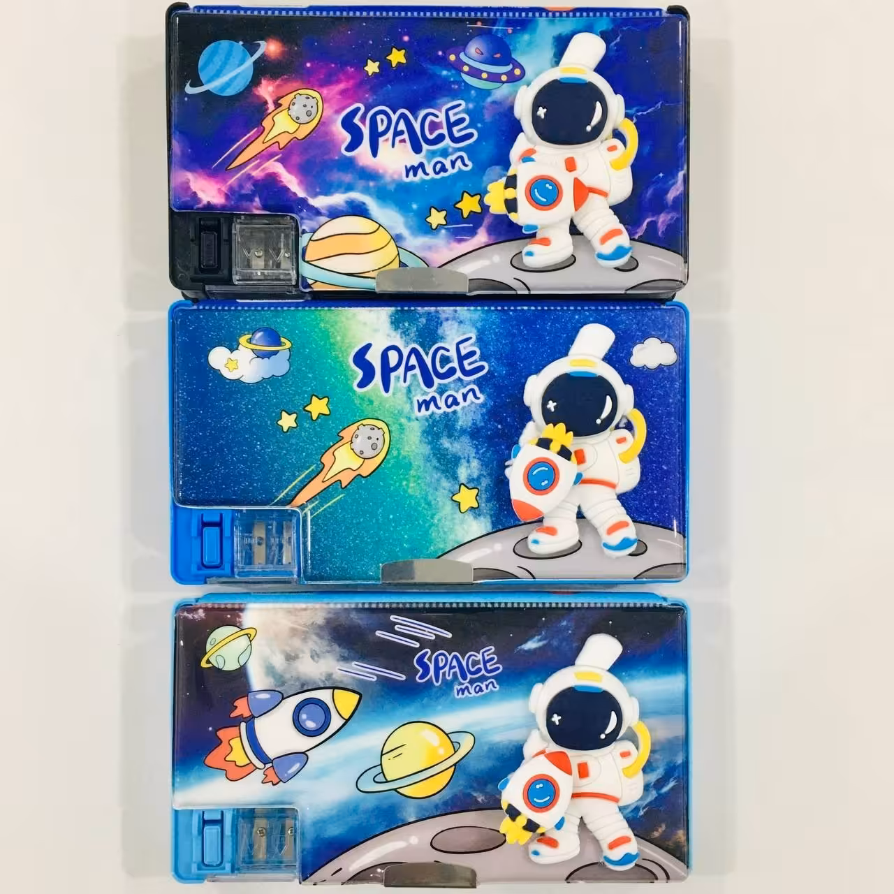 جامدادی  مگنتی اسکوییشی اسپینر دار طرح فضانورد