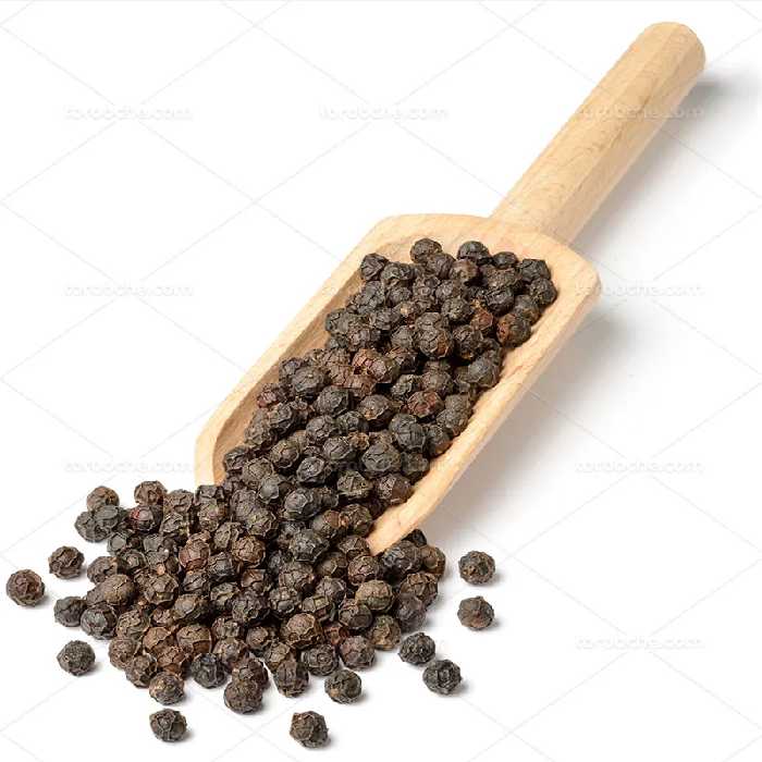 عکس فلفل سیاه با پیمانه چوبی | گرافیک با طعم تربچه