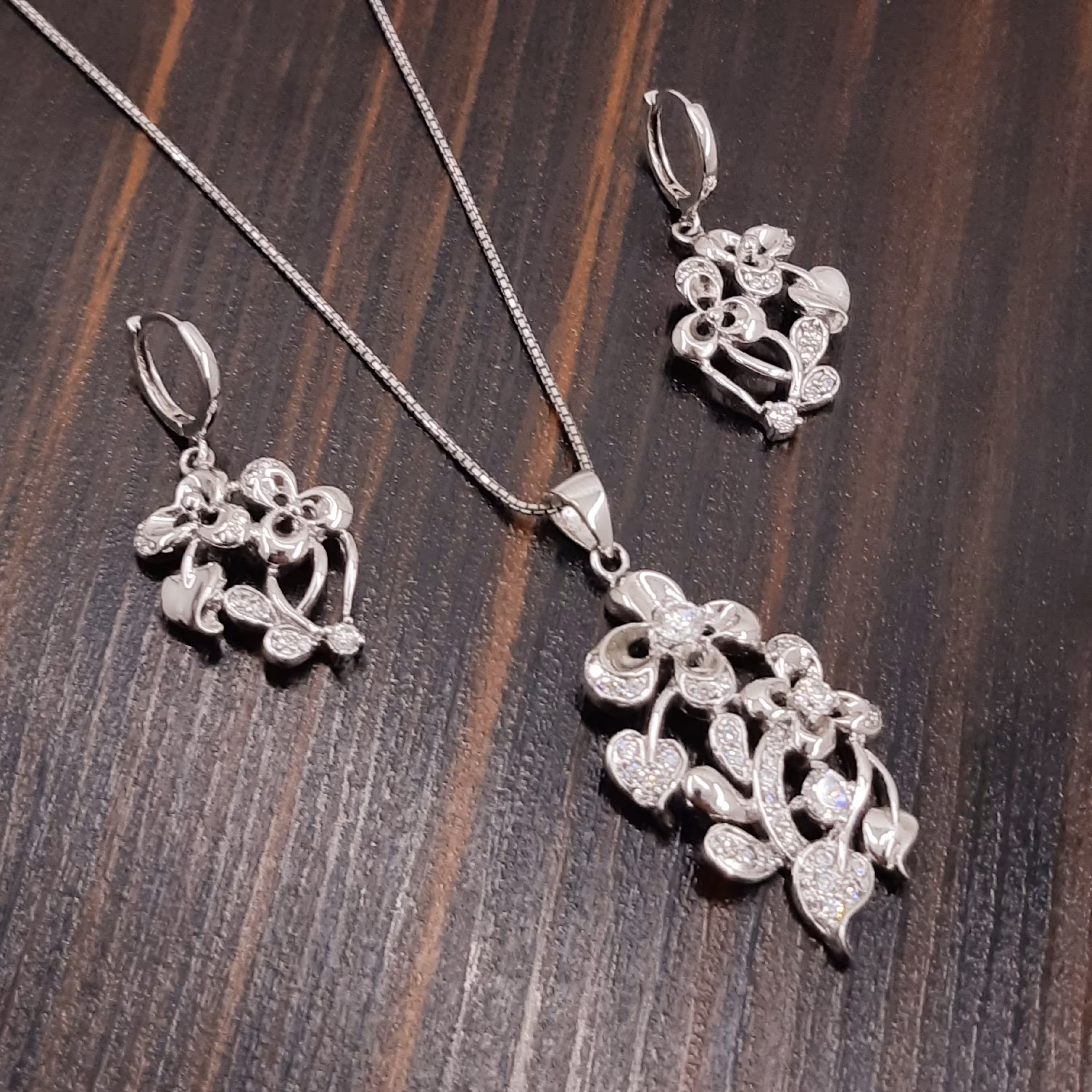 نیم ست نقره جواهر تایلندی آبکاری طلا سفید.