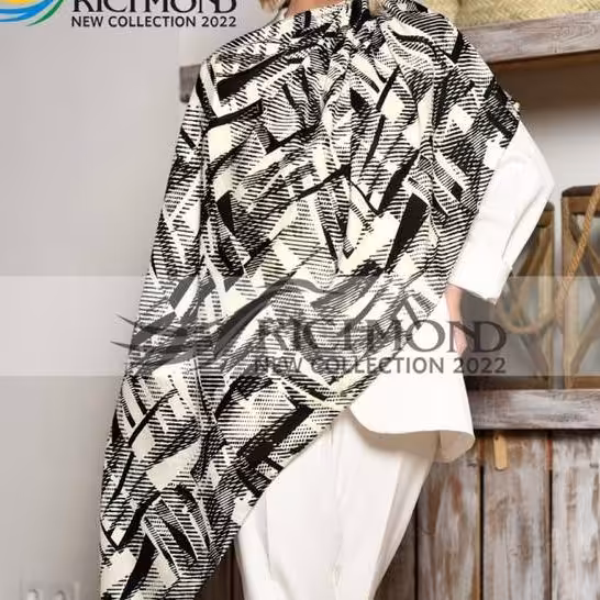 شال بلک وایت خط دار