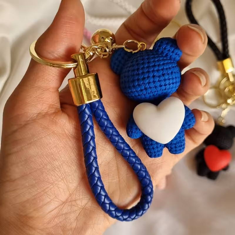 جاسوئیچی عروسکی پلی استر ی 