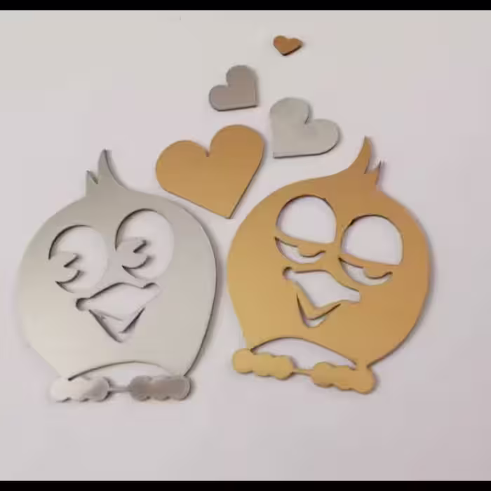 آینه دکوراتیو مولتی استایل ، طرح پرندگان مهربان، در دو  رنگ طلایی و نقره ای ، ابعاد هر پرنده 20 سانت