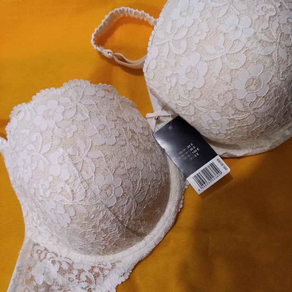 سوتین اسمارا ESMARA سایز 85E سفید فنردار