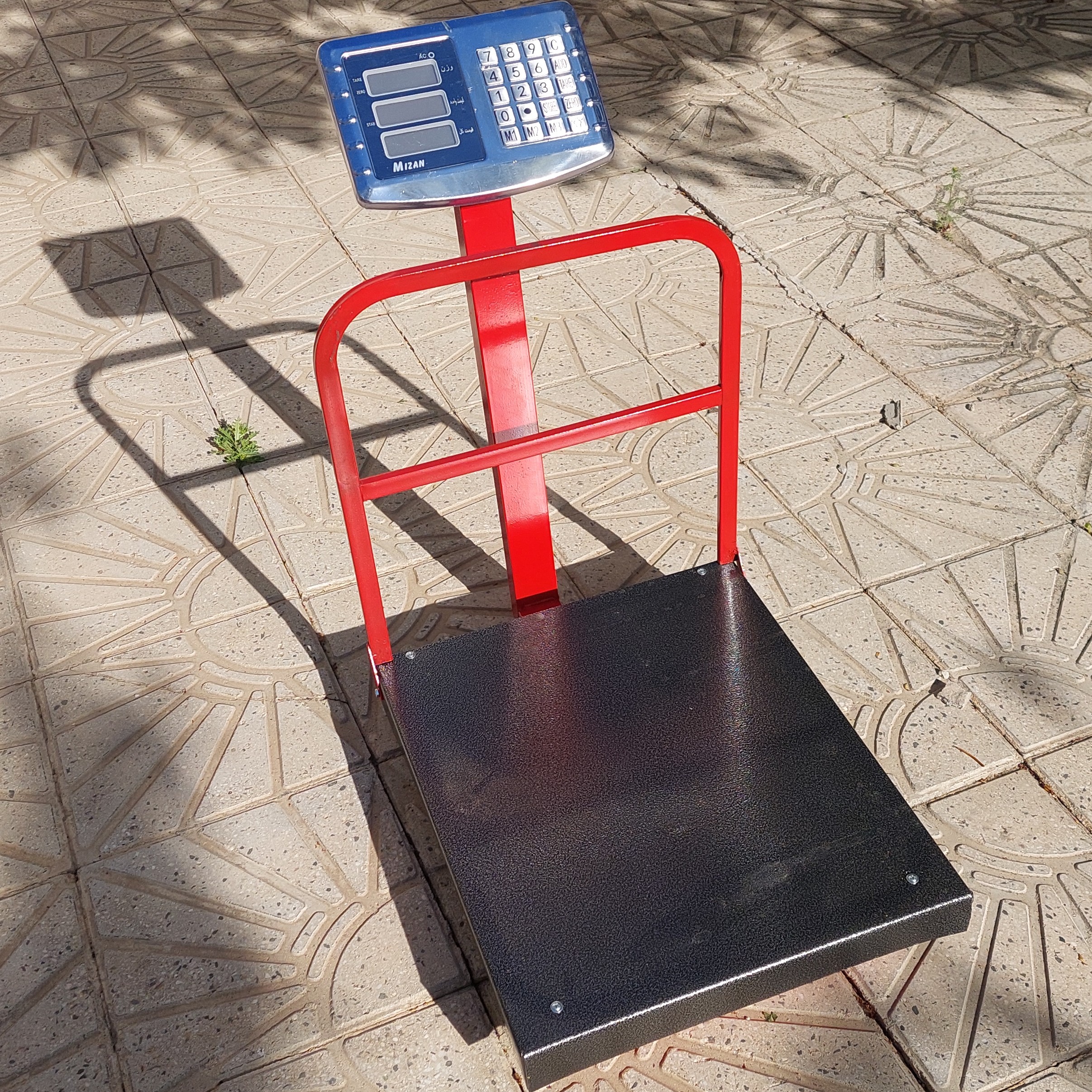 ترازو باسکول   350  کیلویی سایز  40  در  50 

