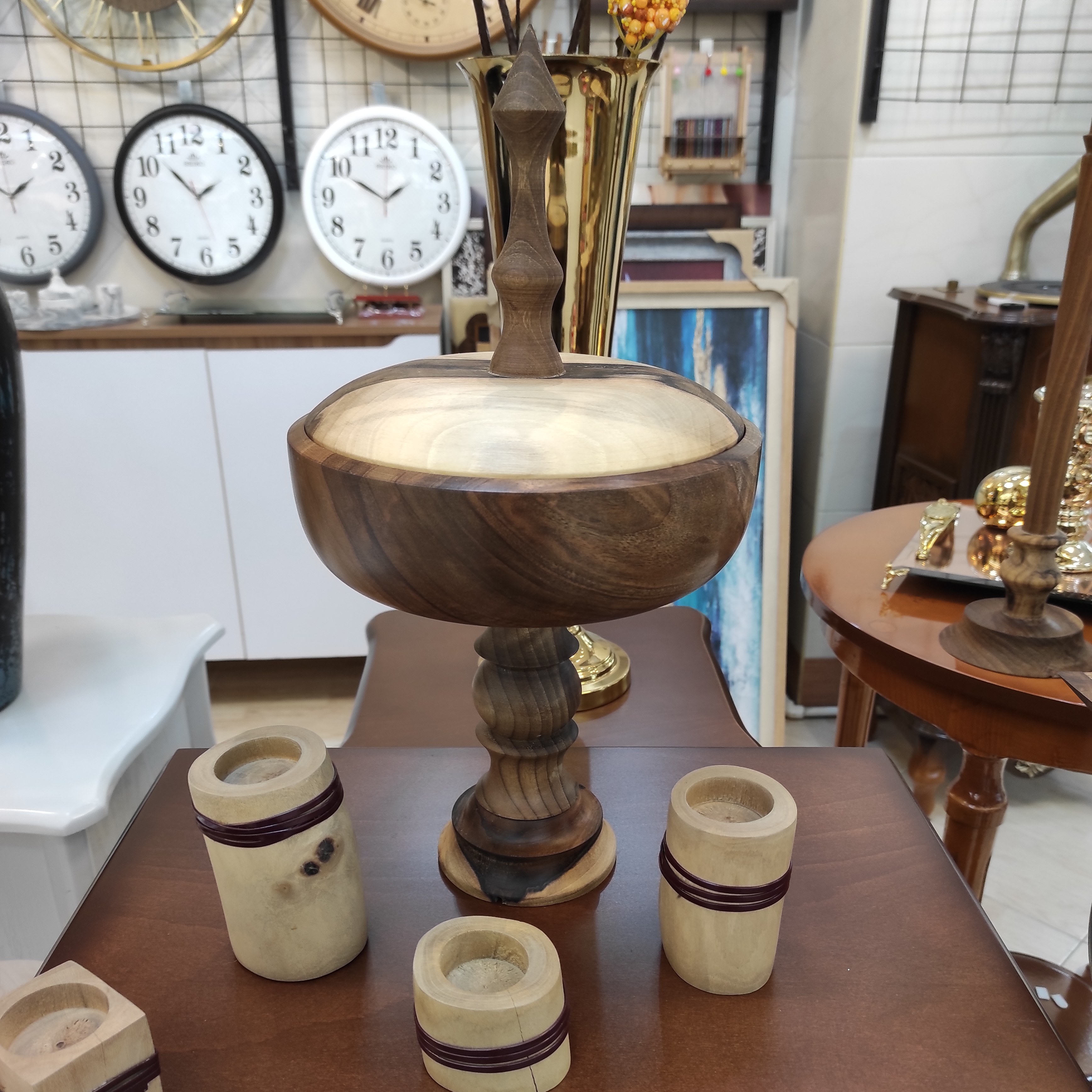 شکلات خوری پایه دار