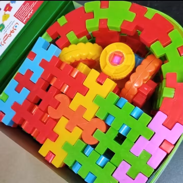 ساختنی فکری 