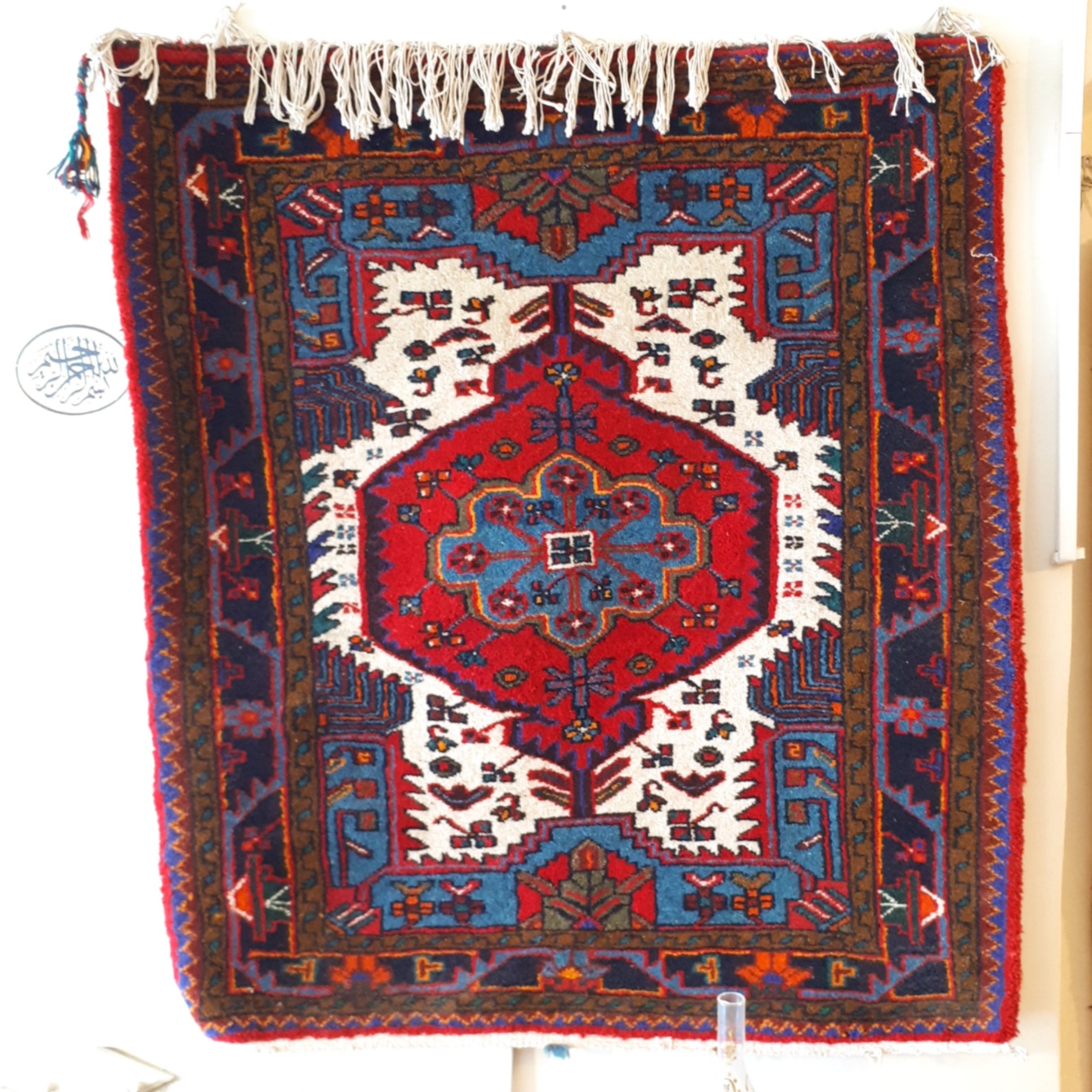 قالیچه دستبافت با نقشه آفتابی (پس کرایه)