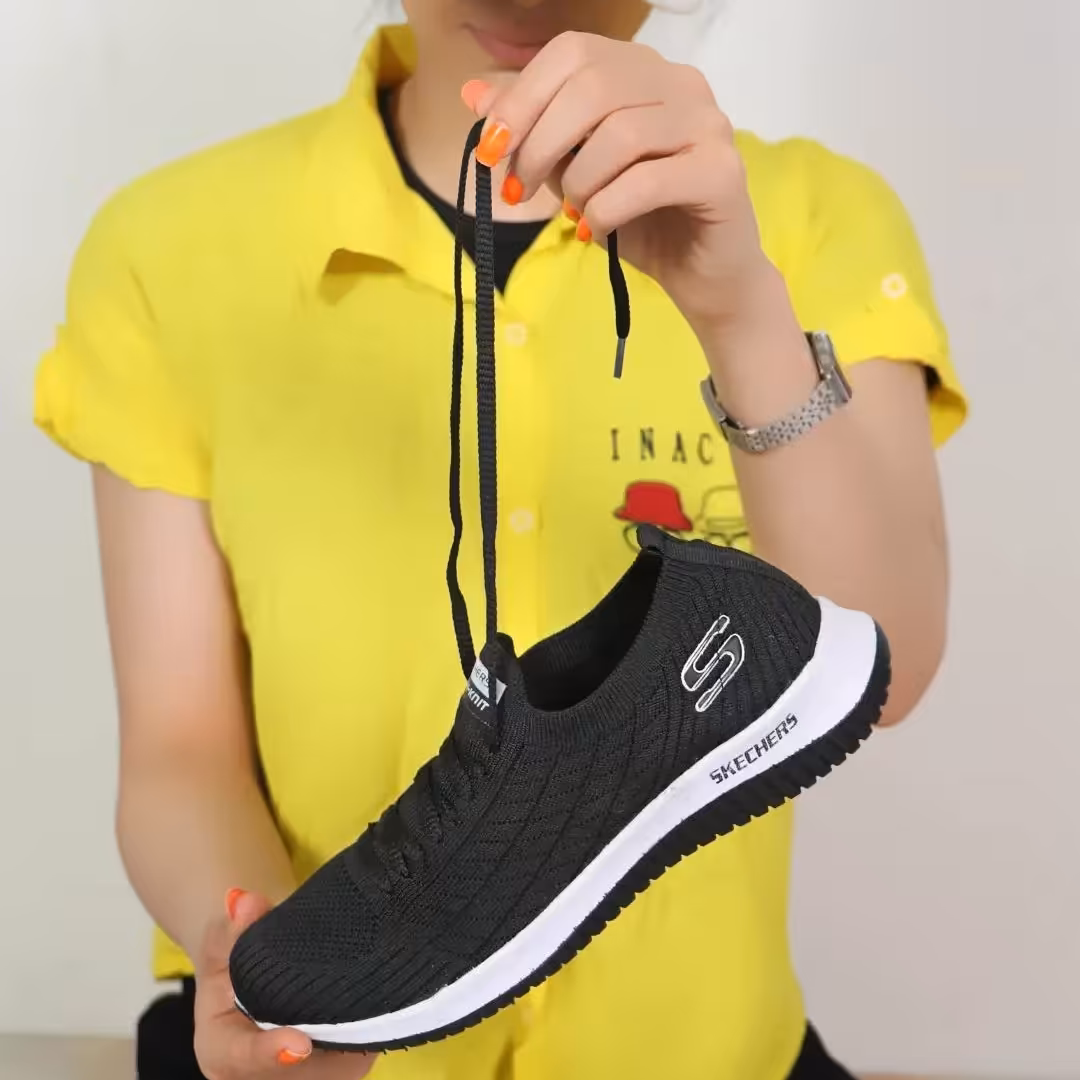 کتانی اسکیچرز