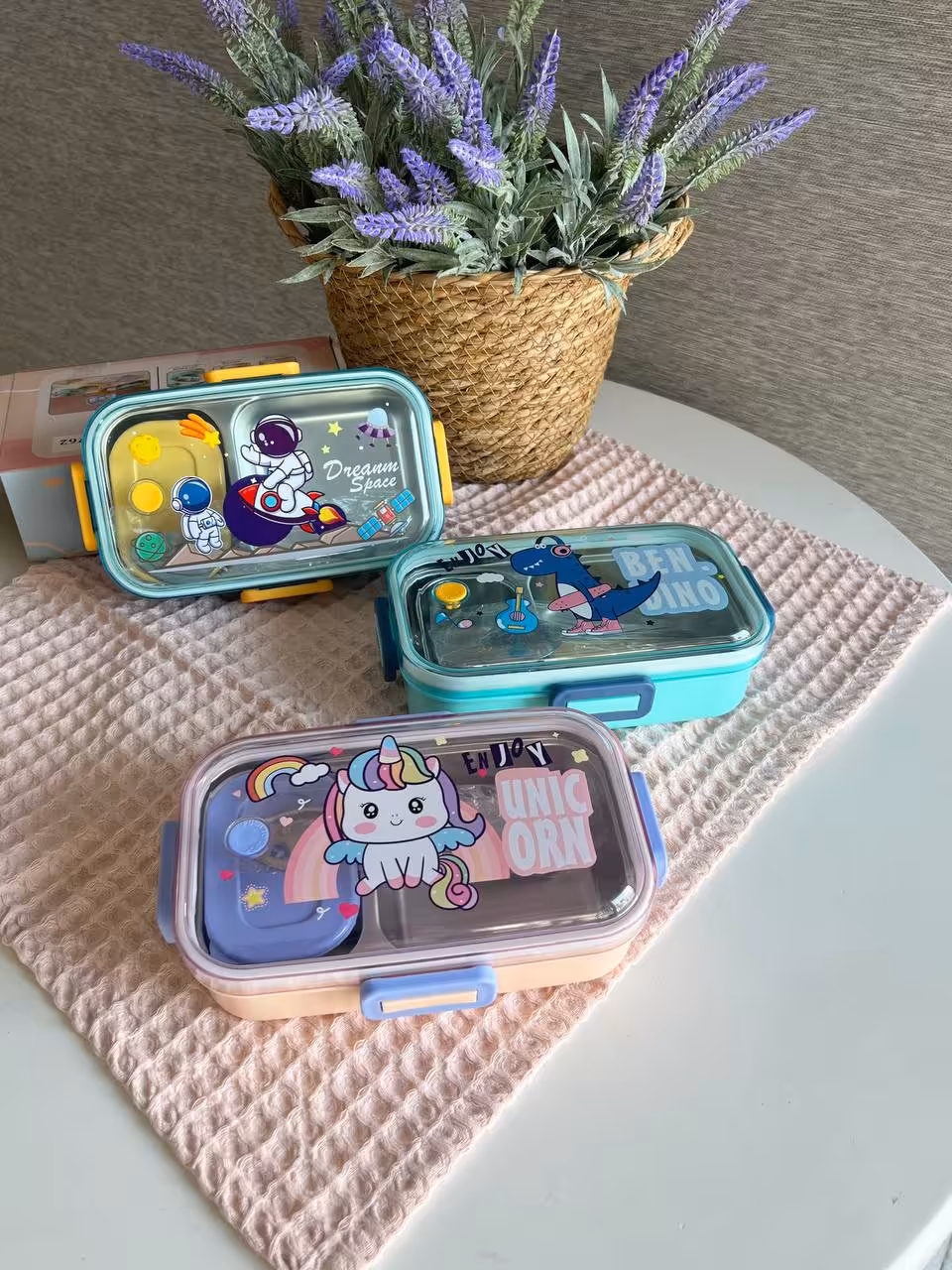 ظرف غذا پلاستیکی داخل استیل دو قسمتی طرح کودک کد 1762