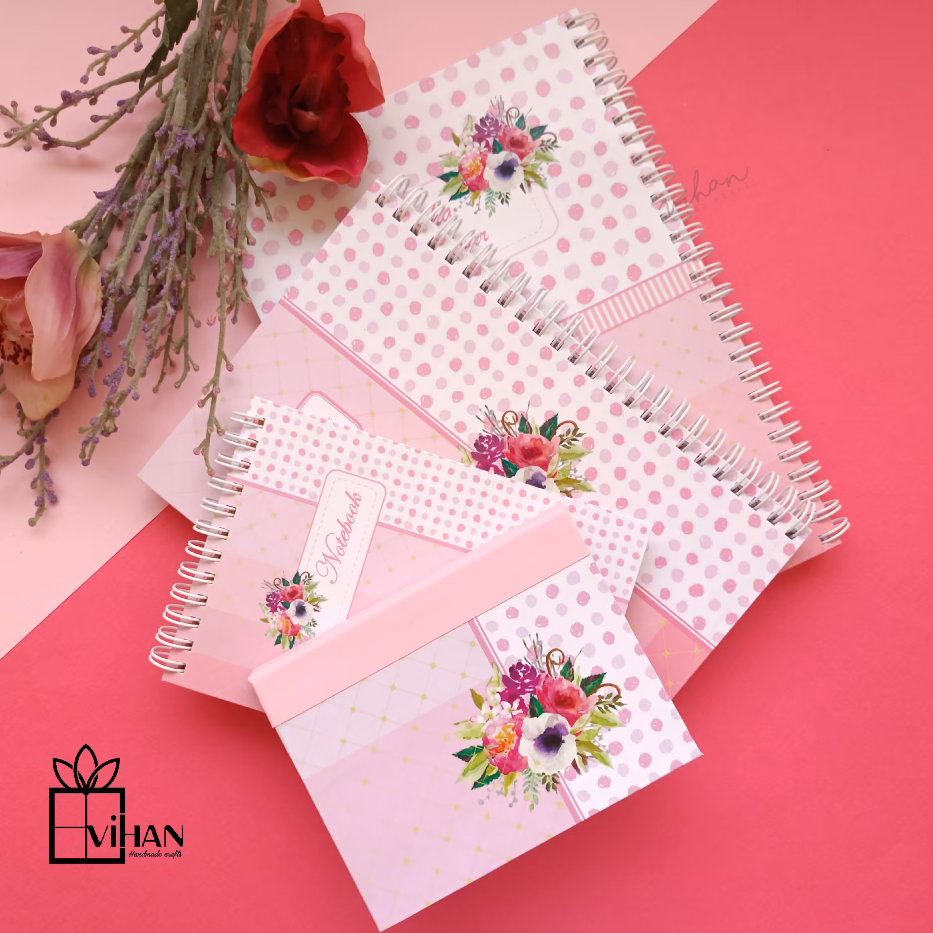 ست 4 تایی دفترهای اختصاصی فانتزی طرح دخترانه، رنگ صورتی با جلد هارد وروکش سلفون براق 