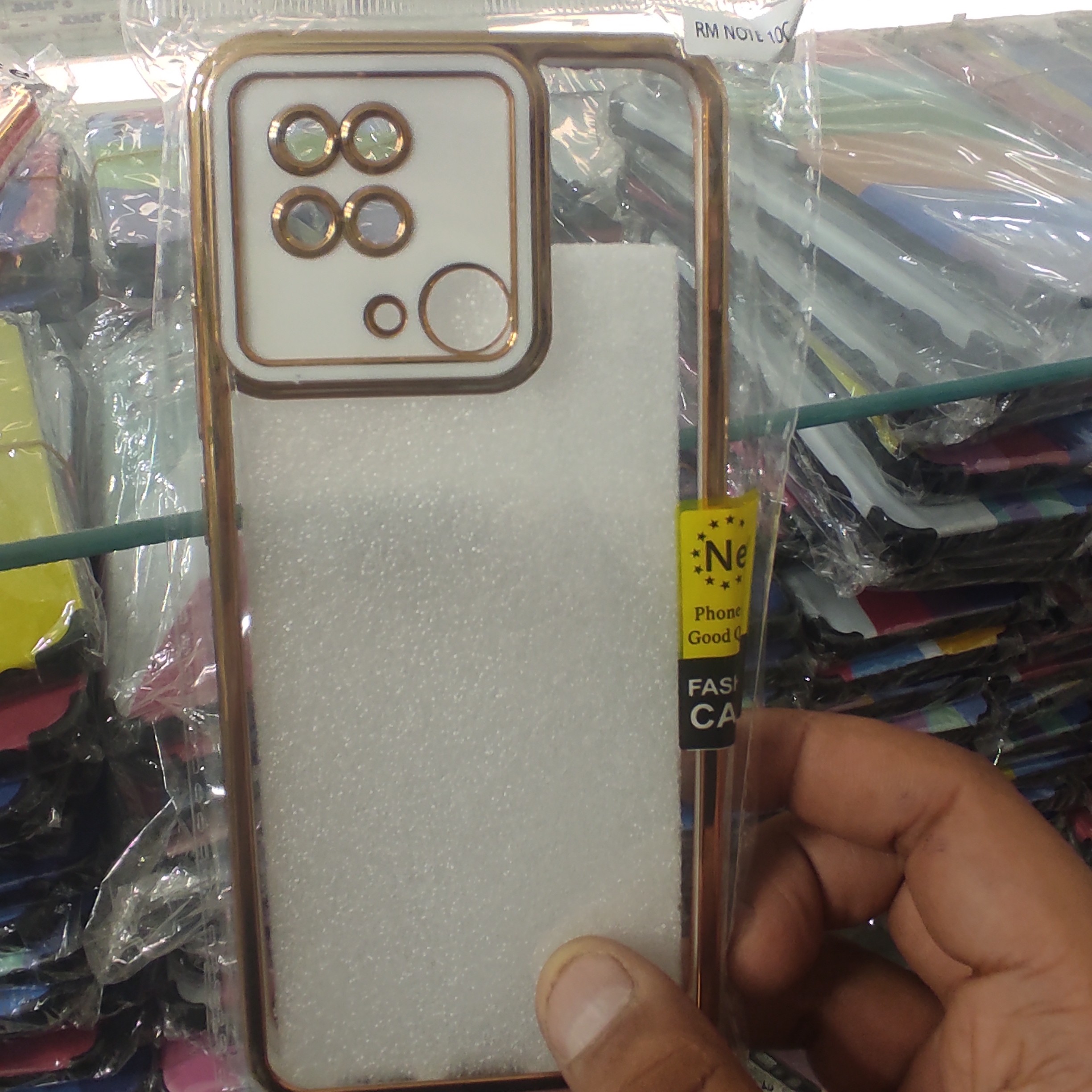 گارد دور طلایی REDMI 10C POCO C40 سه