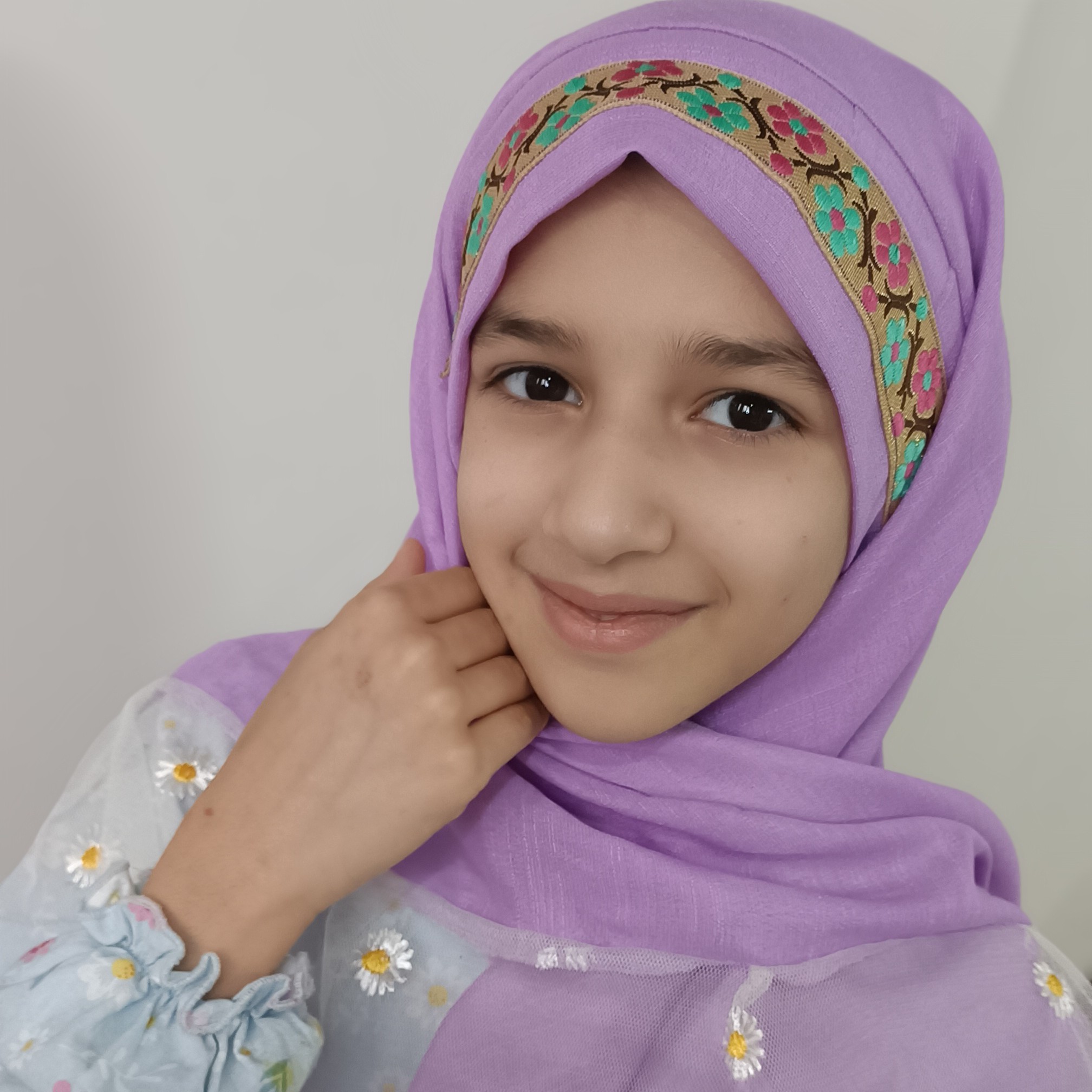 روسری و هد روسری دورچیندار در رنگبندی
