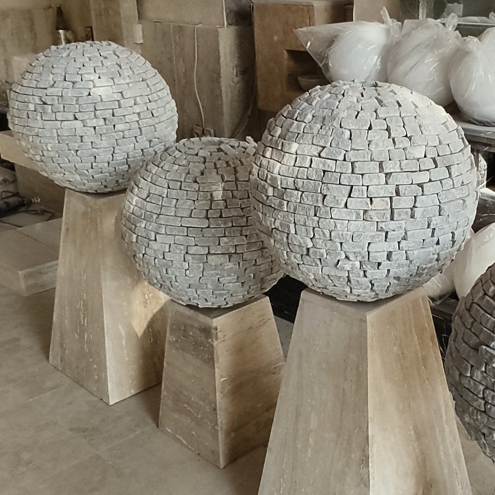 گوی سنگی ابنما 