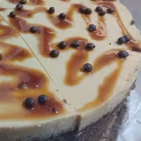 چیز کیک کاراملی(یک کیلو و400گرم)