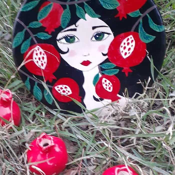 بشقاب سفالی اکرولیک کاری شده 