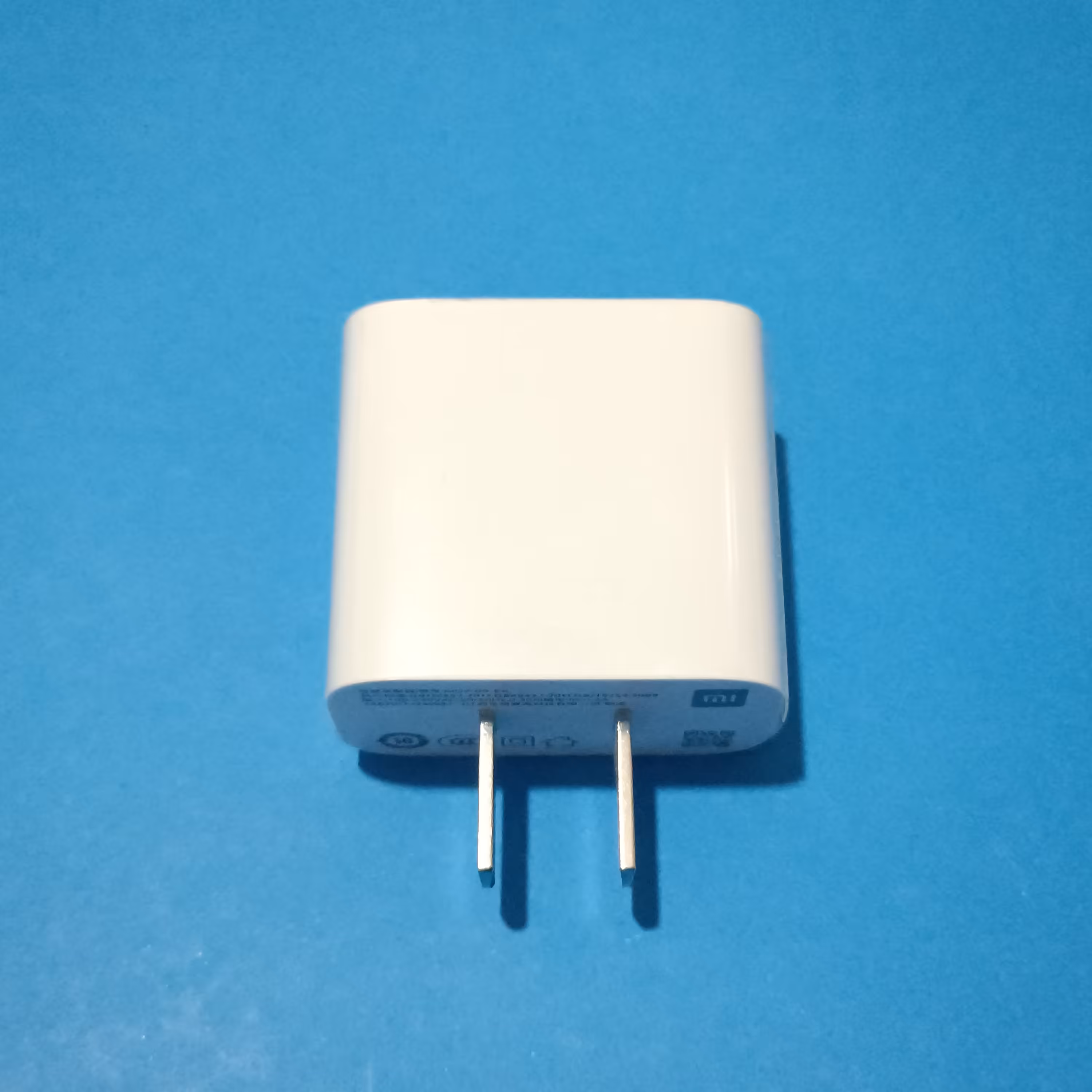 آداپتور شارژر شیائومی فست شارژ 10 وات سرکارتنی Adapter Xiaomi fast charge 10w  دو پین (پین چین)