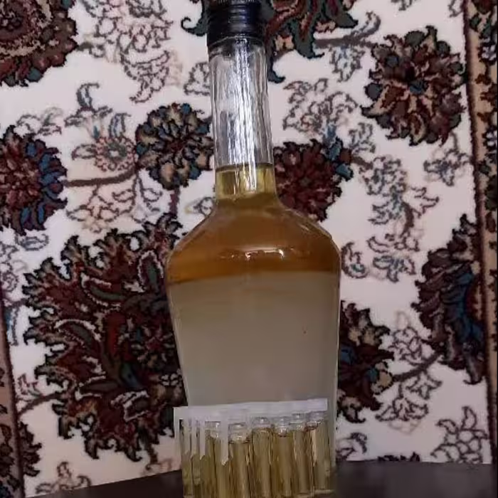 عطر گل محمدی 1 گرمی  زرین گیاه کاشان صددرصد طبیعی  بدون ناخالصی