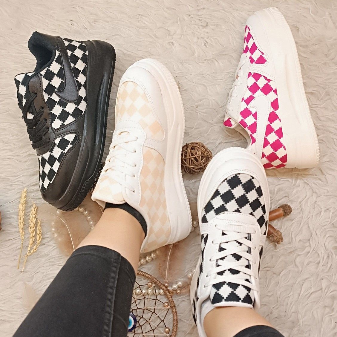 کفش اسپرت زنانه مدل شطرنجی