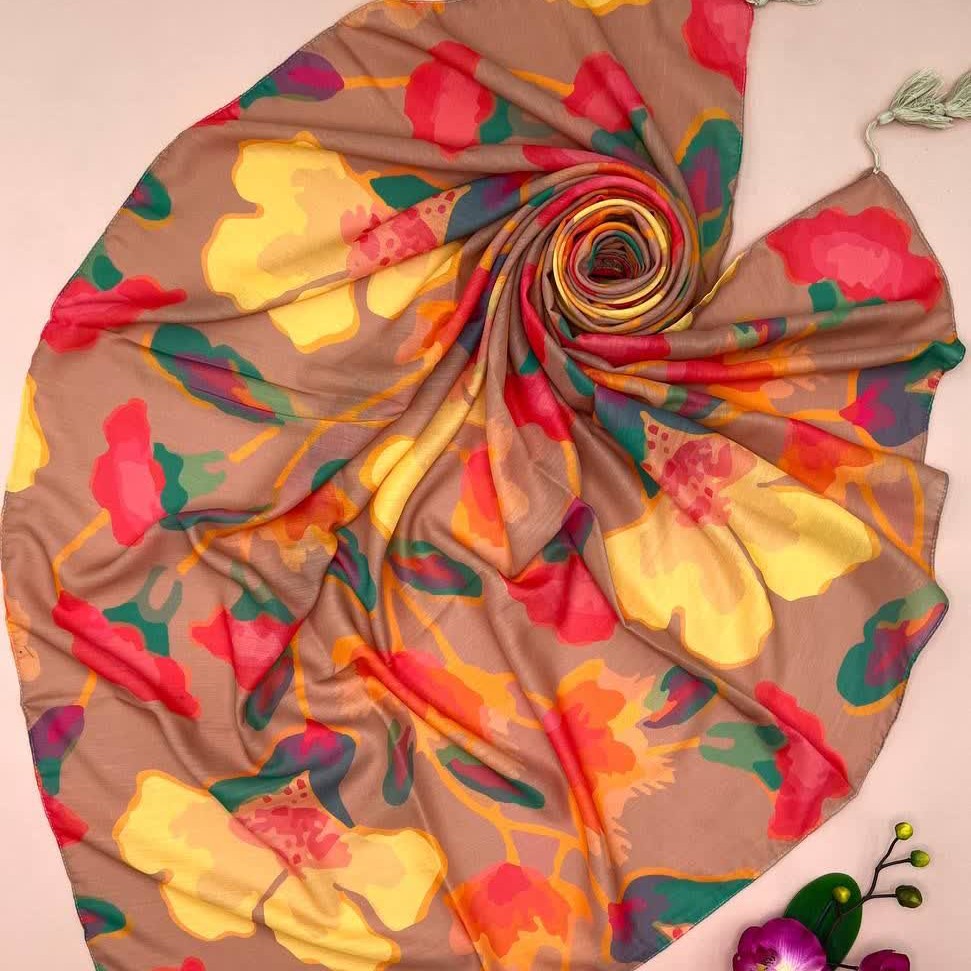 روسری نخی منگوله دار